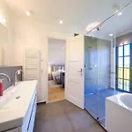 Villa Reetland Am - Luxusplus Reetdachvilla Mit 4 Schlafzimmern, Aussensauna, Loungebereich Und Kamin H10 *