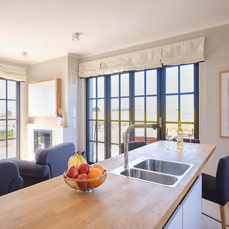 Reetland Am - Luxusplus Reetdachvilla Mit 4 Schlafzimmern, Aussensauna, Loungebereich Und Kamin H10 Villa Dranske