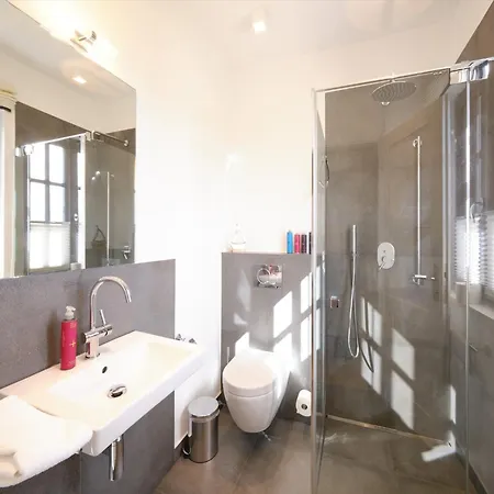 Villa Reetland Am - Luxusplus Reetdachvilla Mit 4 Schlafzimmern, Aussensauna, Loungebereich Und Kamin H10 *