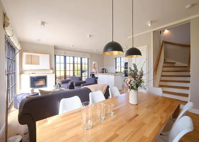 Reetland Am - Luxusplus Reetdachvilla Mit 4 Schlafzimmern, Aussensauna, Loungebereich Und Kamin H10 *